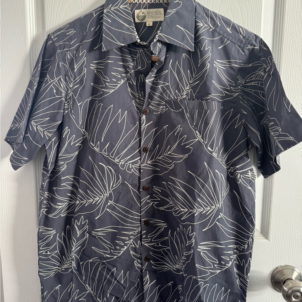 Men's Gray Button Down Aloha Shirt with Leaf Print